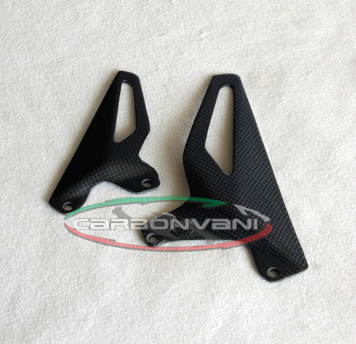 Carbonvani - Ducati Panigale / Streetfighter V4 / V2 / S / R / Speciale Carbon Fiber Heel (Foot) Guards (Pair) Carbonvani - Ducati Panigale / Streetfighter V4 / V2 / S / R / Speciale Carbon Fiber Heel (Foot) Guards (Pair)